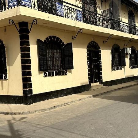 Independent Room On Island In Colonial House With Private Entrance Saint Louis Exterior foto